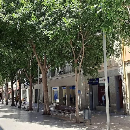 Great Communication With Downtown Barcelona